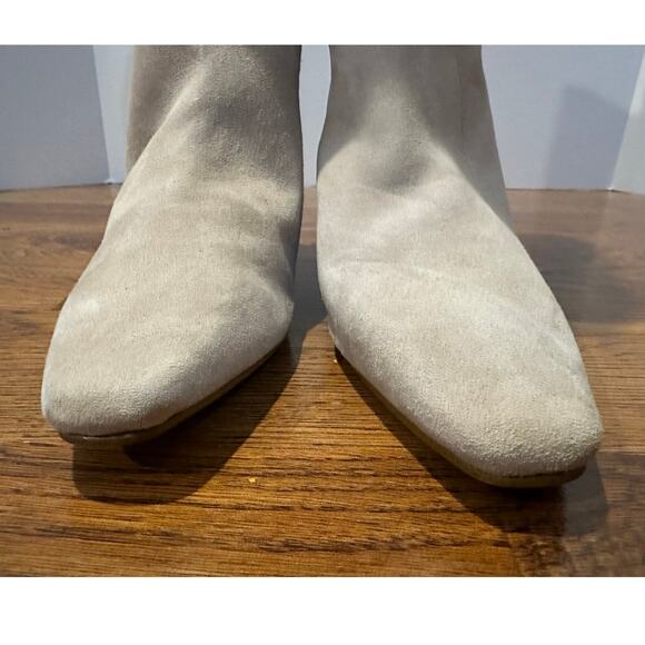 Steve Madden Women's Dagne Suede Kitten Heel Boot Taupe Size 6 NWOB - Picture 4 of 14